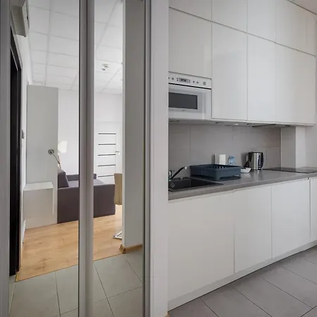 Jerozolimskie 223 By Bookinghost Apartament