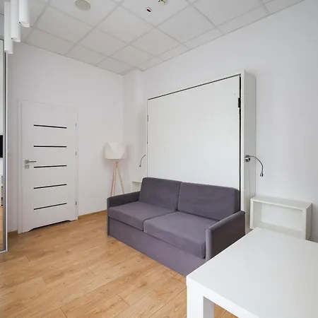 Jerozolimskie 223 By Bookinghost * Warschau